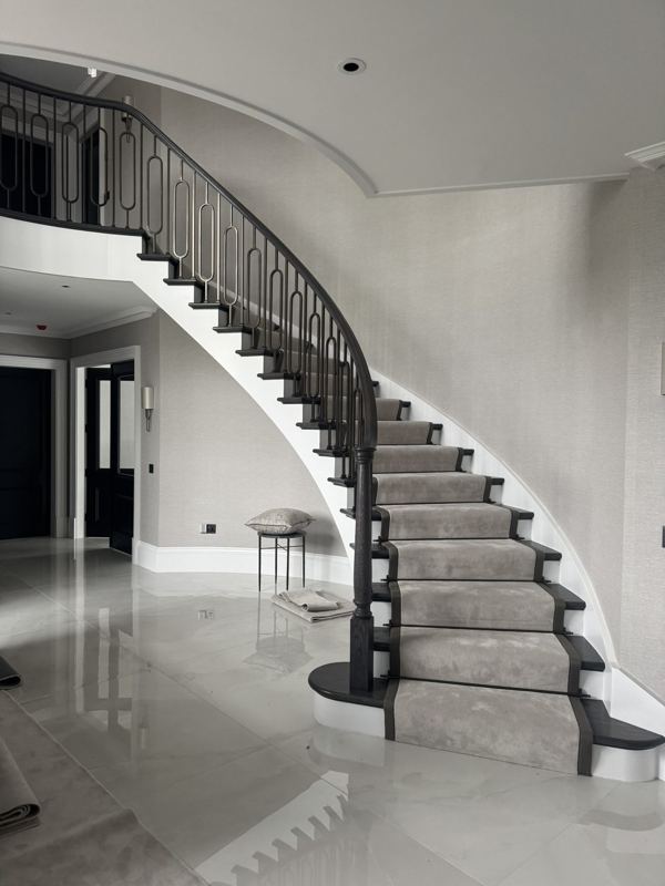 Curved staircase, detail view